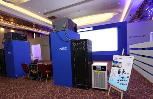NEC展示全新3色激光工程投影機