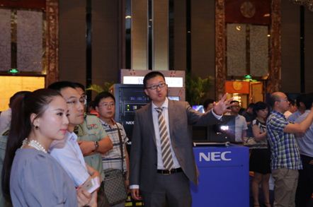 NEC高層領導也出席了本次盛會 并與到場來賓進行了細致的講解、交流