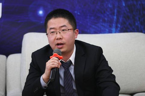 NEC（中國）顯示產品解決方案事業部 全國銷售經理李彤向媒體詮釋“色彩大棚”概念
